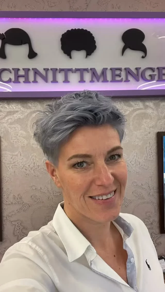 #itsme #myjob #work #wilsg #stadtwil #hairgoals #instahair #picofthedays #passion #passionforhair #love #lovemyjob #coiffeur #hairdresser #stylist #colourist